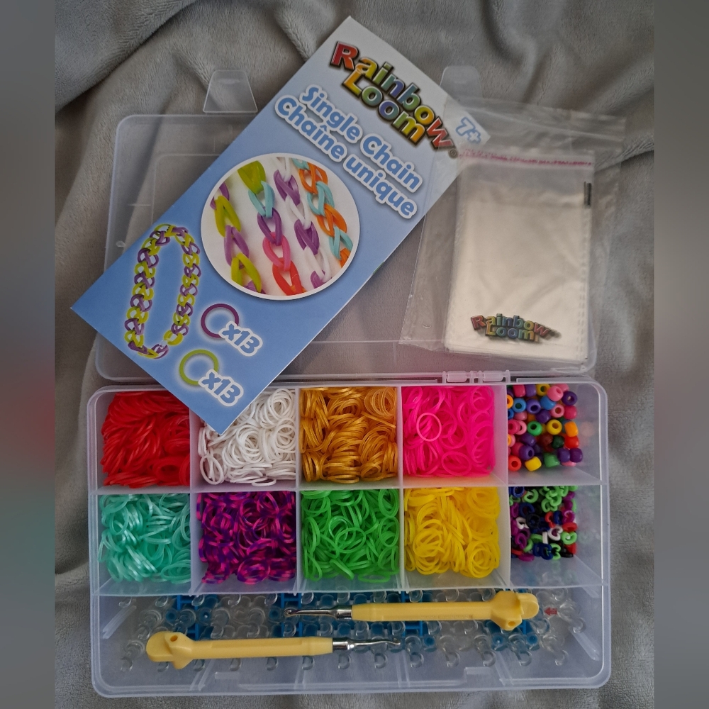 Rainbow Loom Bracelet Kit with Bands and Tools